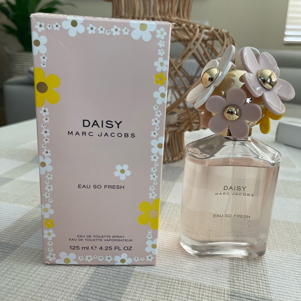 Marc Jacobs eau so fresh eau de toilette spray